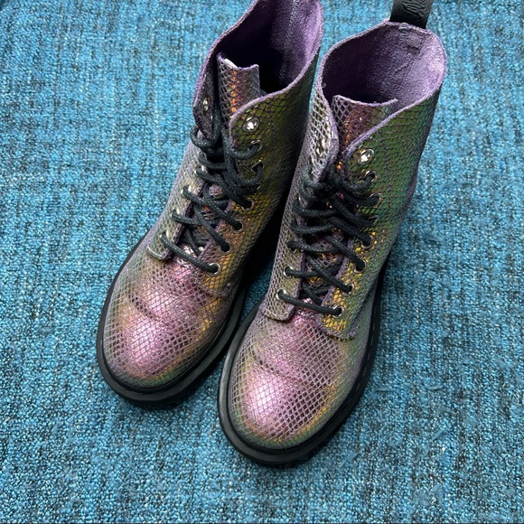 Dr. Marten Pascal Combat Boots in Violet Mirror Iridescent Mermaid - Picture 2 of 8